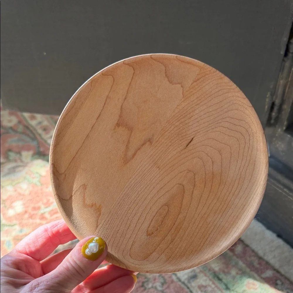 Crate&Barrel Light Brown Wood Plate - Round Wine & Dine